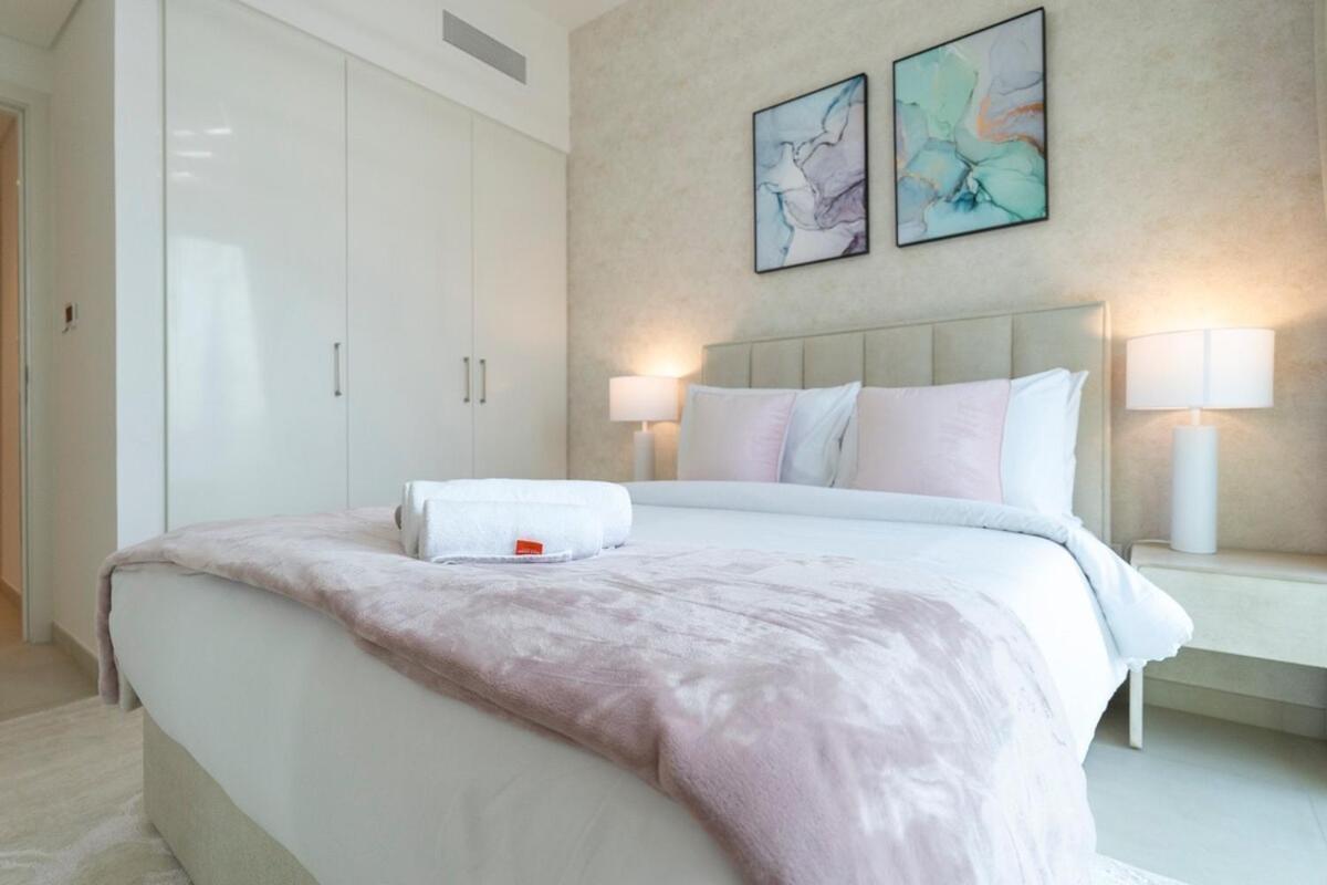 Beautiful 2-Br Flat In Downtown Luxury City Living At Its Best Apartment Dubai Exterior photo